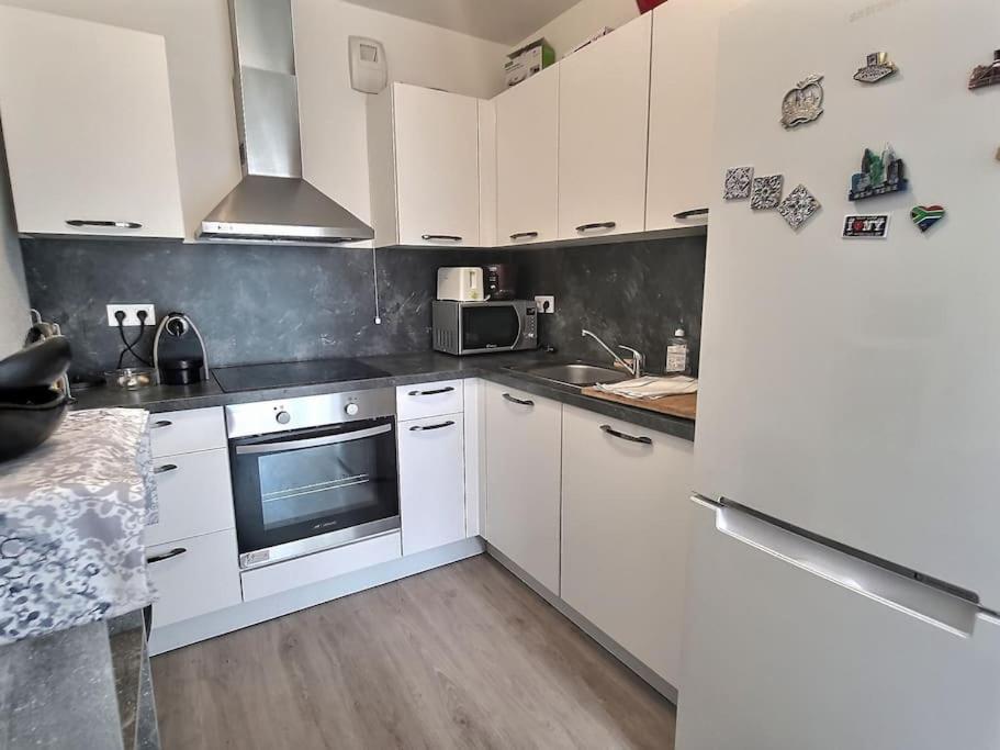 Superbe Appartement Avec 2 Balcons - Vue Sur La Cathedrale Environ 15 Min En Tram Strasbourg Eksteriør bilde