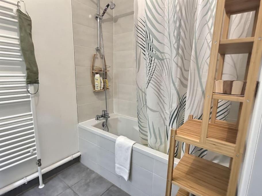 Superbe Appartement Avec 2 Balcons - Vue Sur La Cathedrale Environ 15 Min En Tram Strasbourg Eksteriør bilde